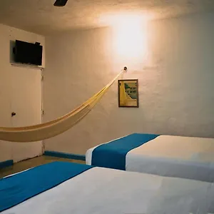 2* Hotel Aurora